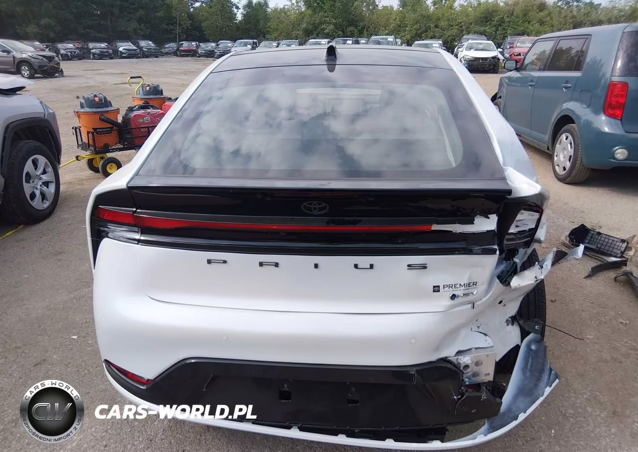 2026 Toyota Prius Xle VIN:JTDACAAU5T3083155 - 16