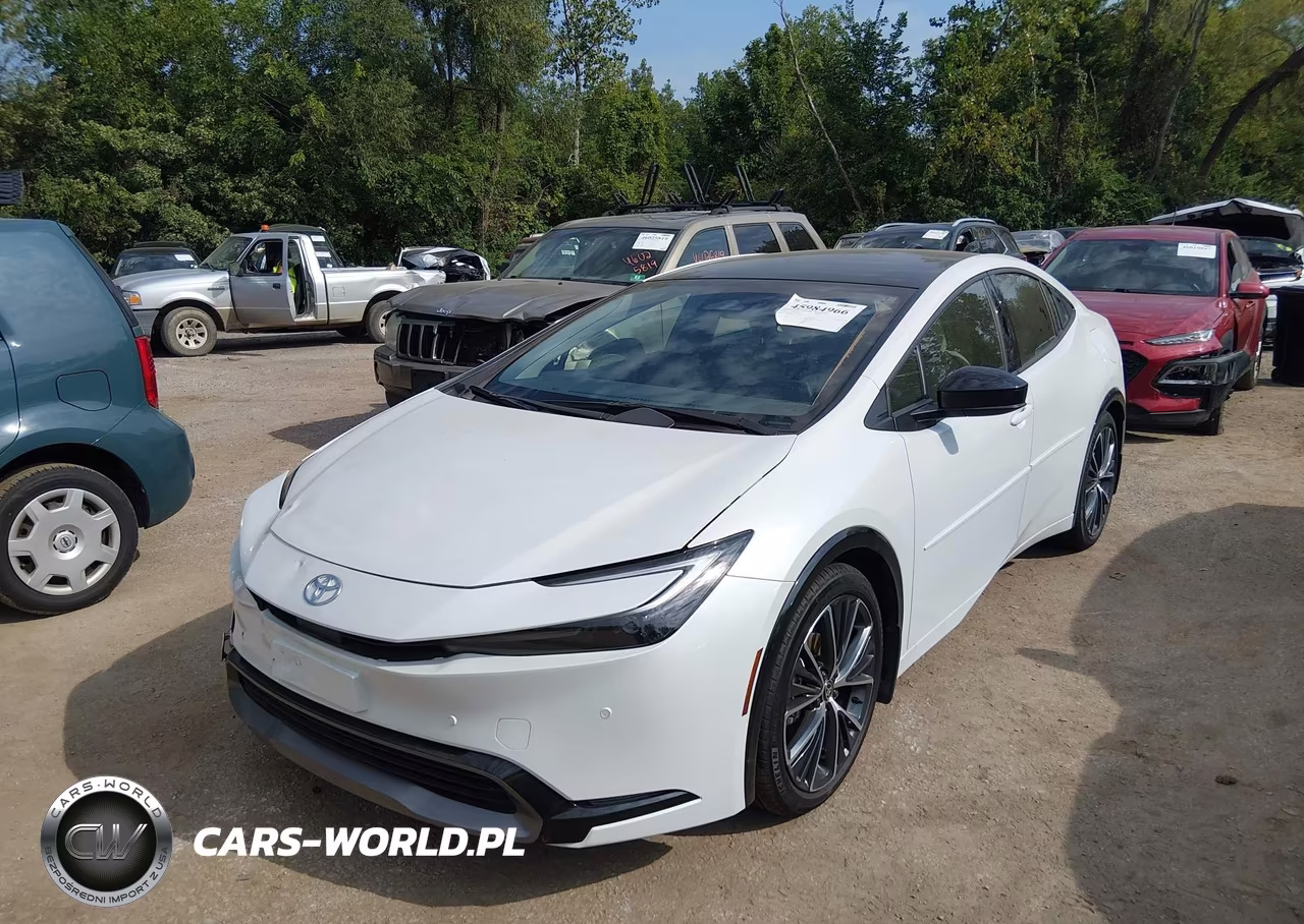 2026 Toyota Prius Xle VIN:JTDACAAU5T3083155 - 2