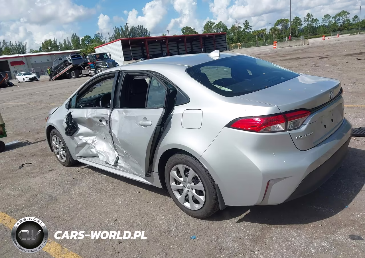 2026 Toyota Corolla Le VIN:5YFB4MDE2TP476349 - 3