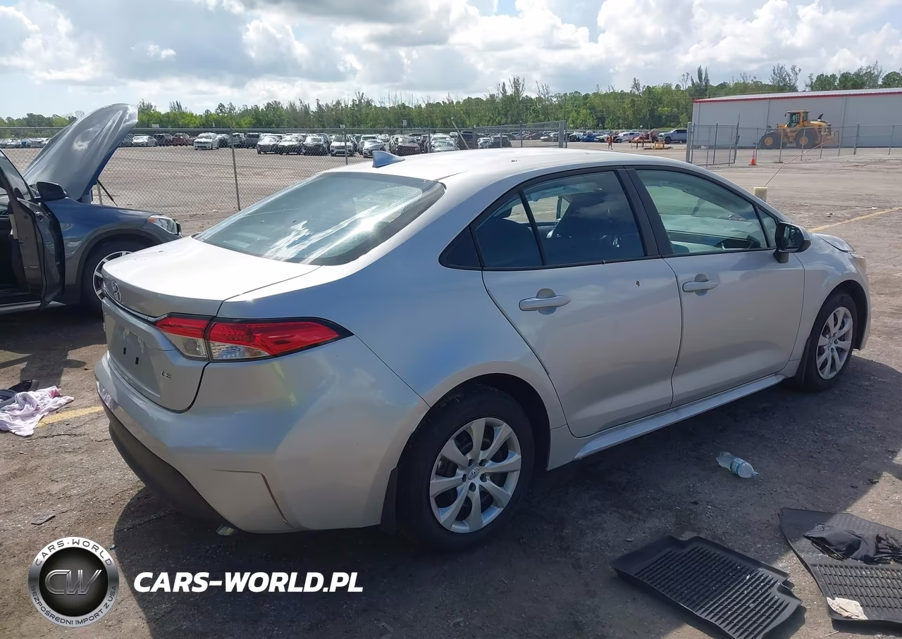2026 Toyota Corolla Le VIN:5YFB4MDE2TP476349 - 4