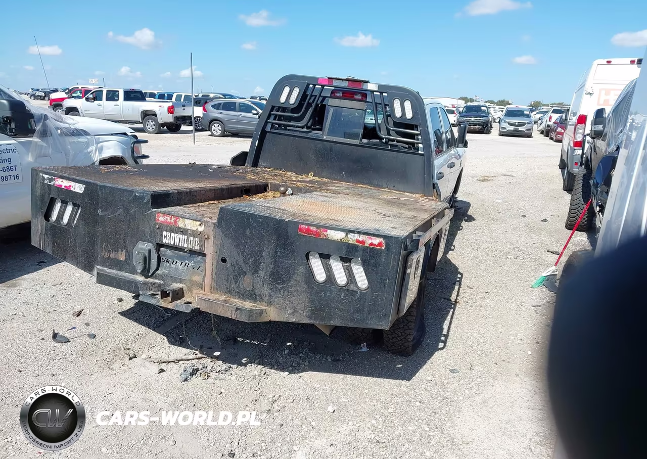 2020 Ram 3500 Tradesman 4X4 8' Box VIN:3C63RRGL6LG196024 - 4