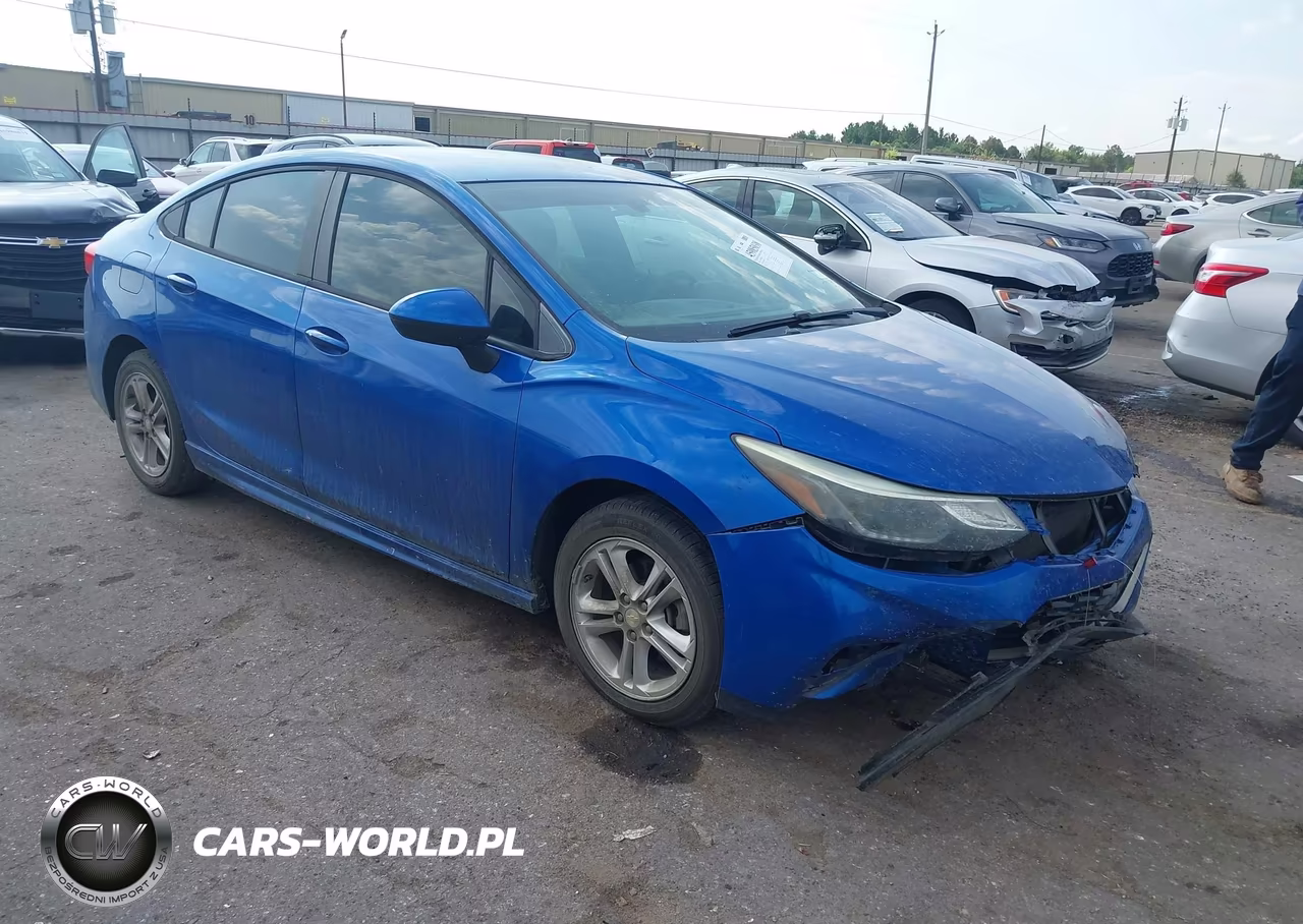 2018 Chevrolet Cruze Lt Auto – zdjęcie 1 z 17
