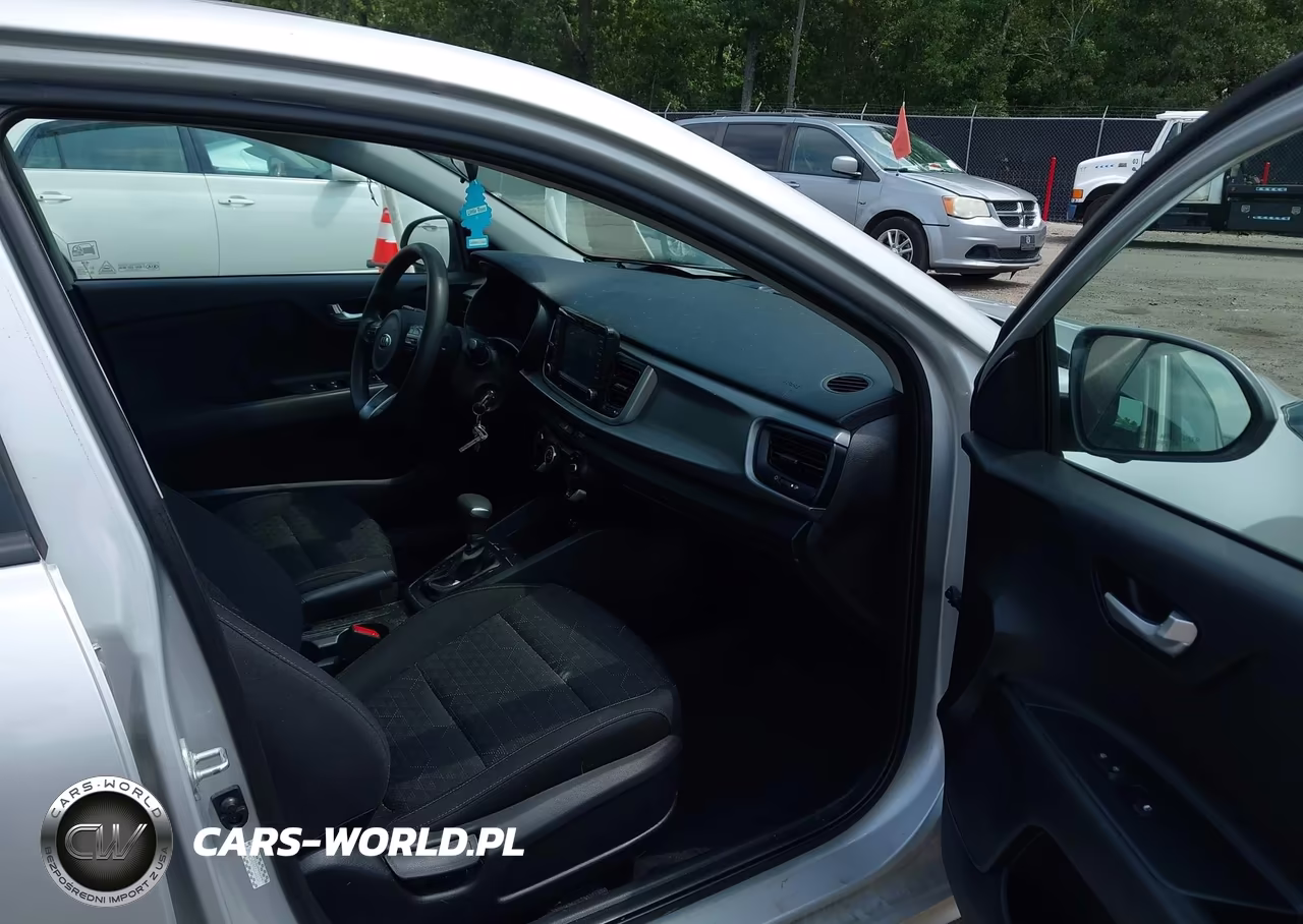 2019 Kia Rio 5-Door S VIN:3KPA25AB4KE233157 - 5