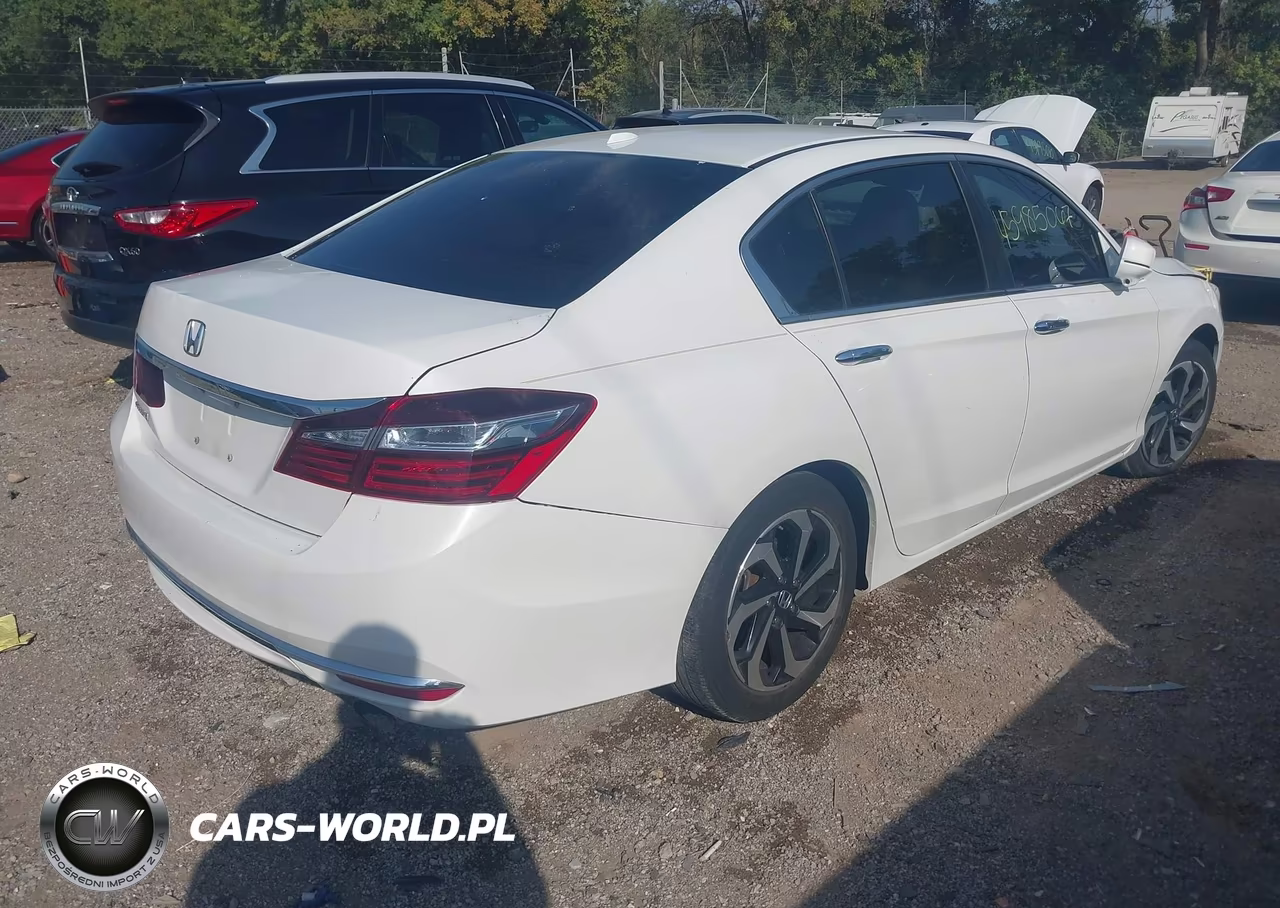 2017 Honda Accord Ex-L VIN:1HGCR2F8XHA184916 - 4