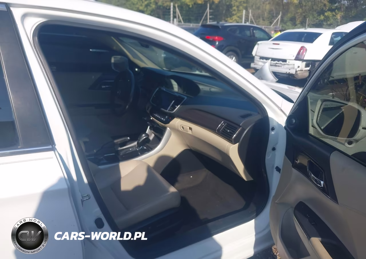 2017 Honda Accord Ex-L VIN:1HGCR2F8XHA184916 - 5