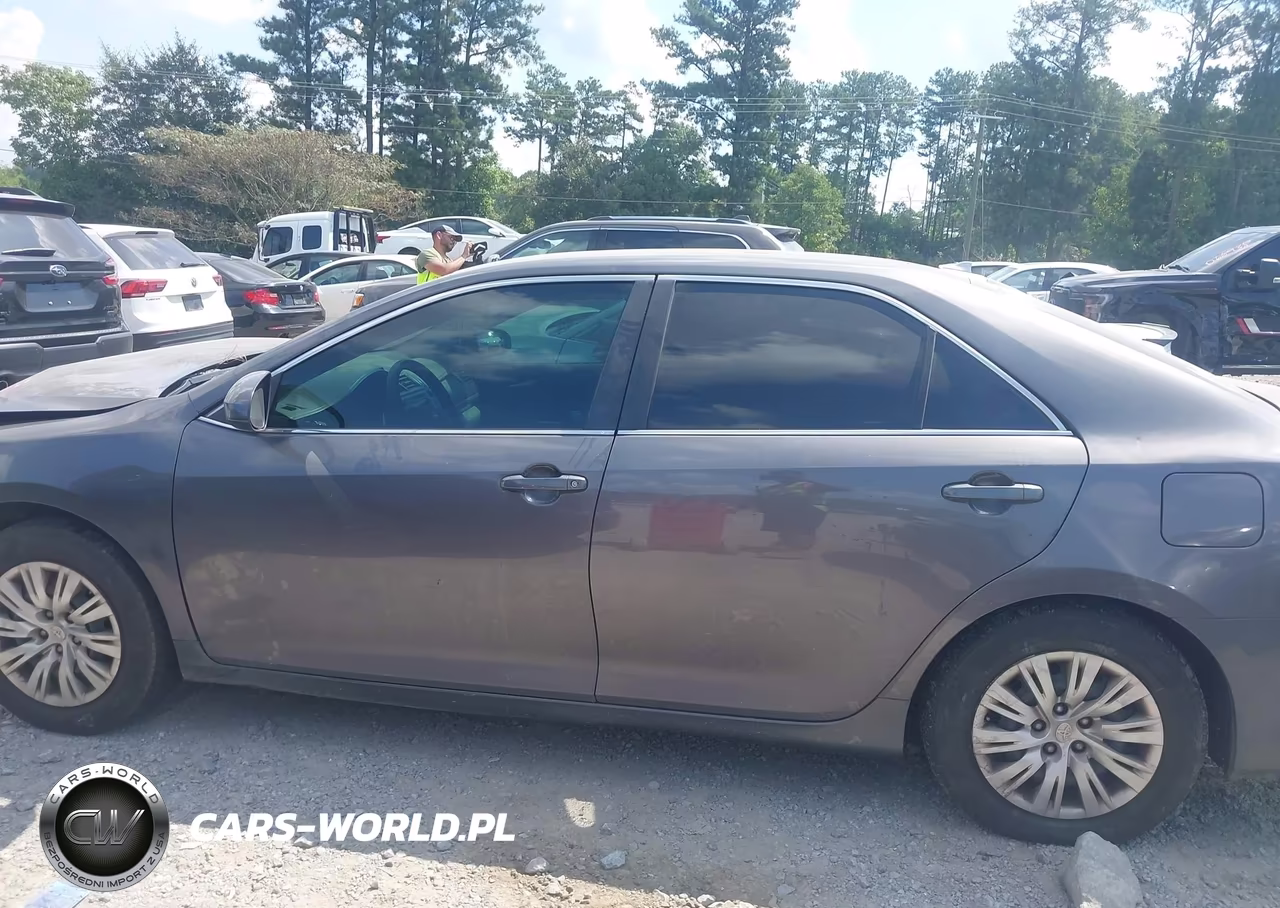 2013 Toyota Camry L VIN:4T1BF1FK8DU719447 - 14