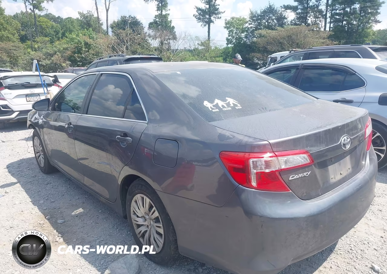 2013 Toyota Camry L VIN:4T1BF1FK8DU719447 - 3