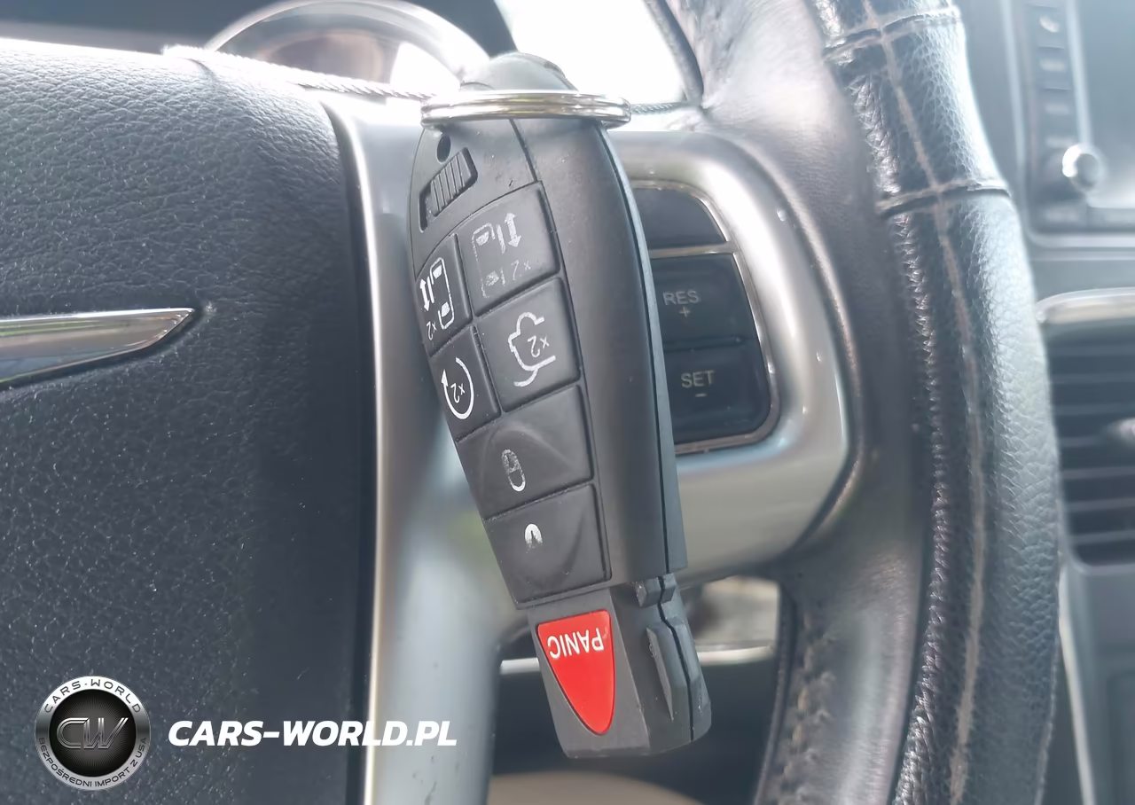 2012 Chrysler Town & Country Touring-L VIN:2C4RC1CG0CR216597 - 11