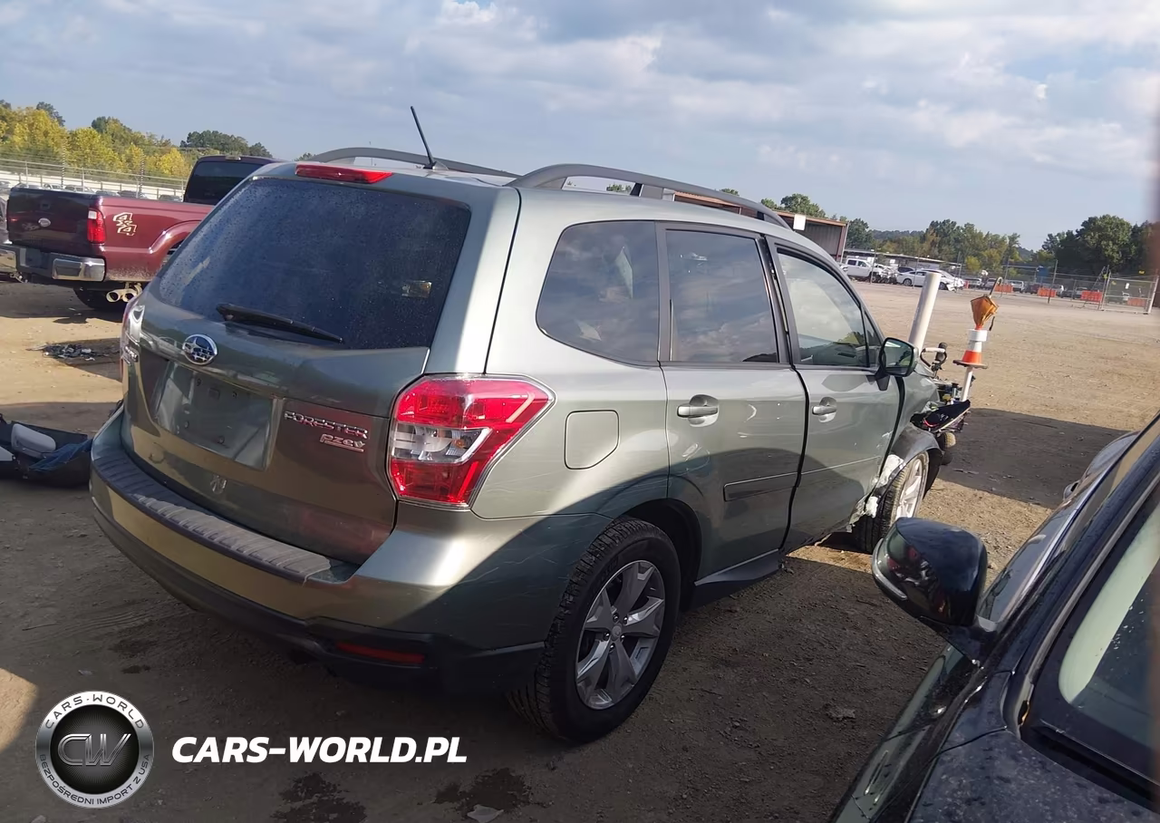 2015 Subaru Forester 2.5I Premium VIN:JF2SJADC6FH403024 - 4