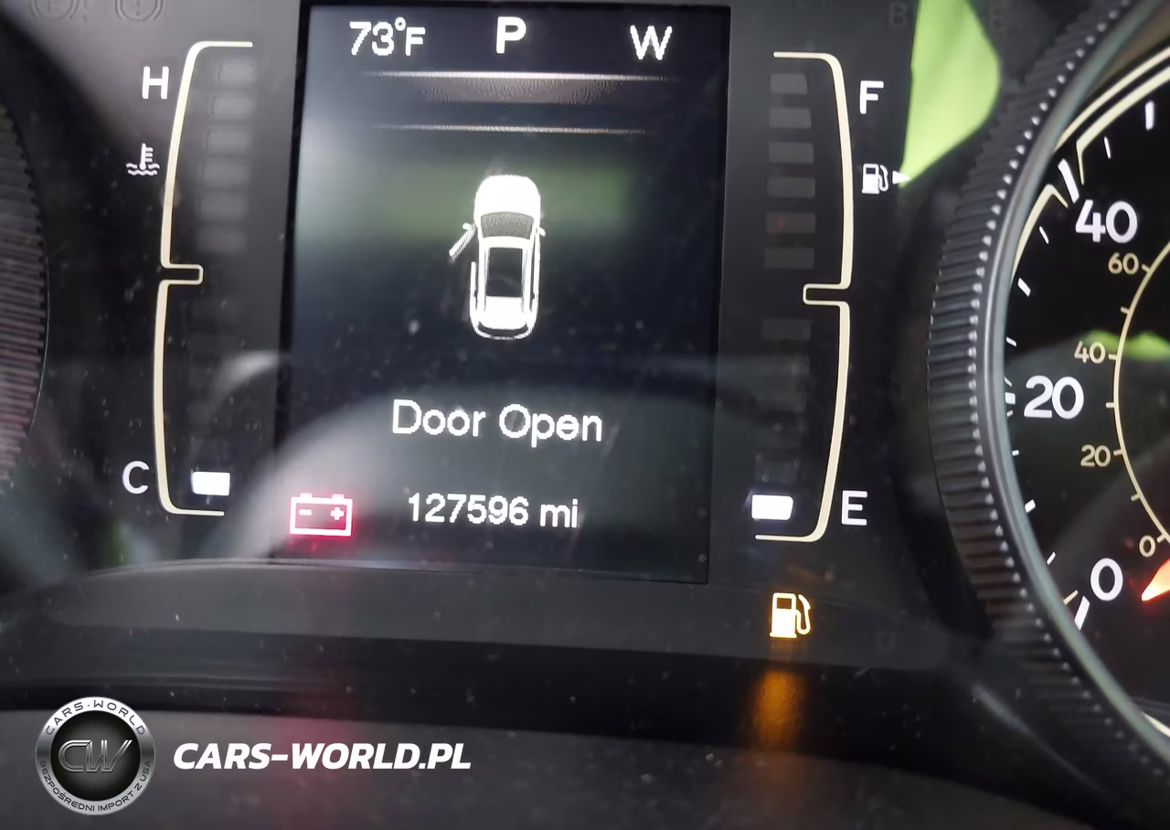 2015 Jeep Cherokee Latitude VIN:1C4PJMCB5FW641179 - 15