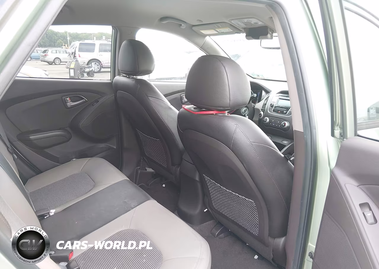 2011 Hyundai Tucson Gls VIN:KM8JUCAC0BU248386 - 8
