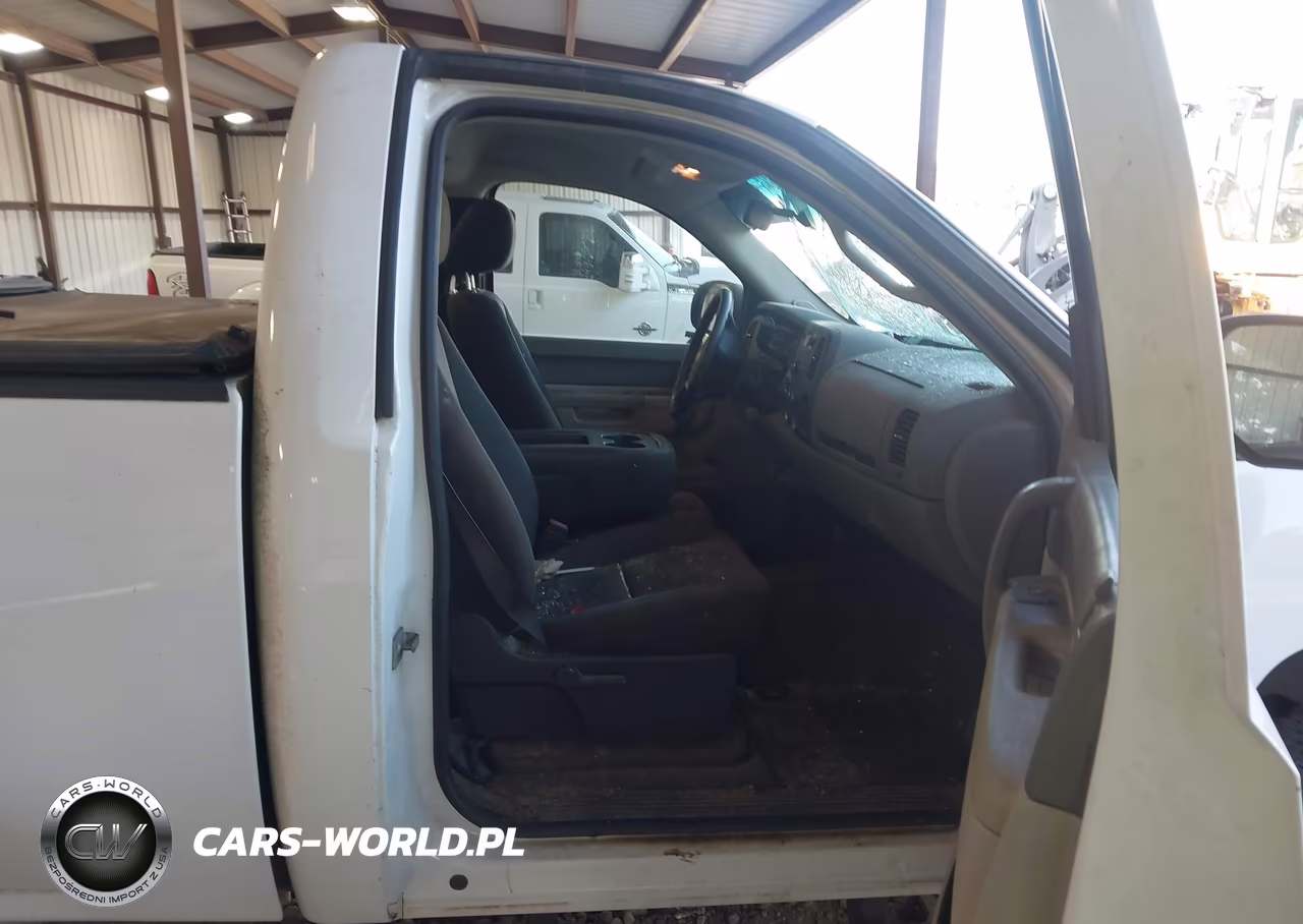 2011 Chevrolet Silverado 2500Hd Work Truck VIN:1GC0CVCG8BF105429 - 5