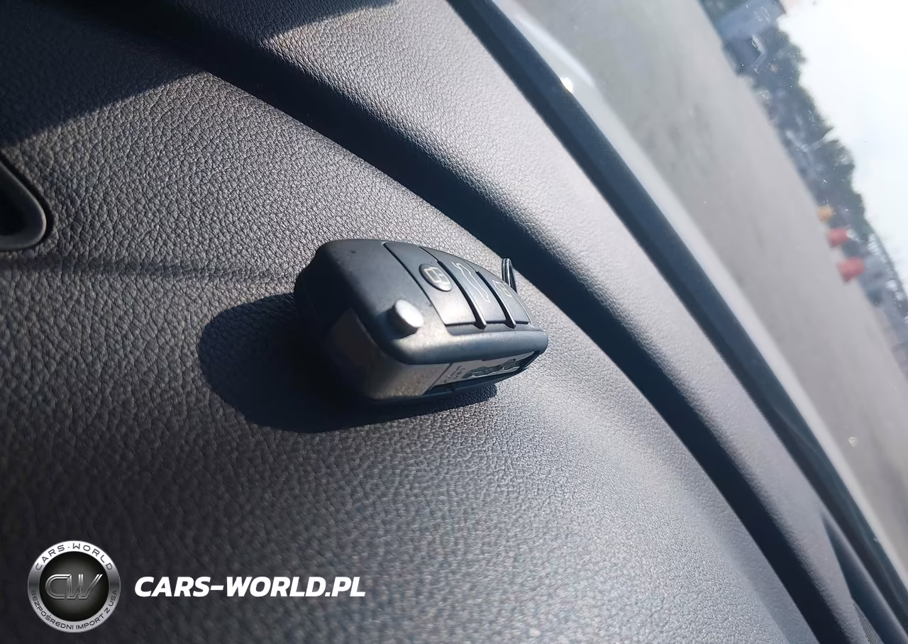 2016 Audi A3 2.0T Premium VIN:WAU78LFF8G1099091 - 11