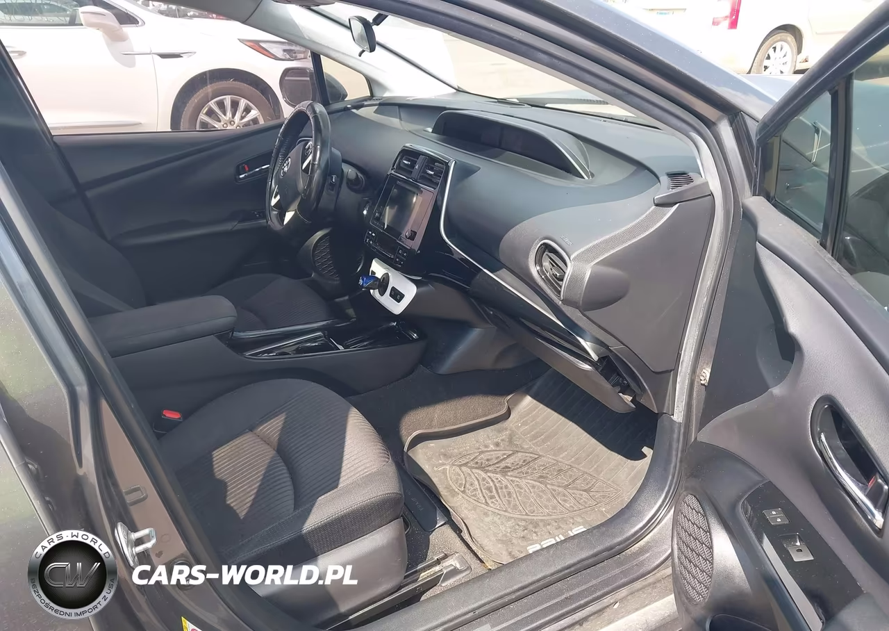 2017 Toyota Prius VIN:JTDKARFU4H3045117 - 5
