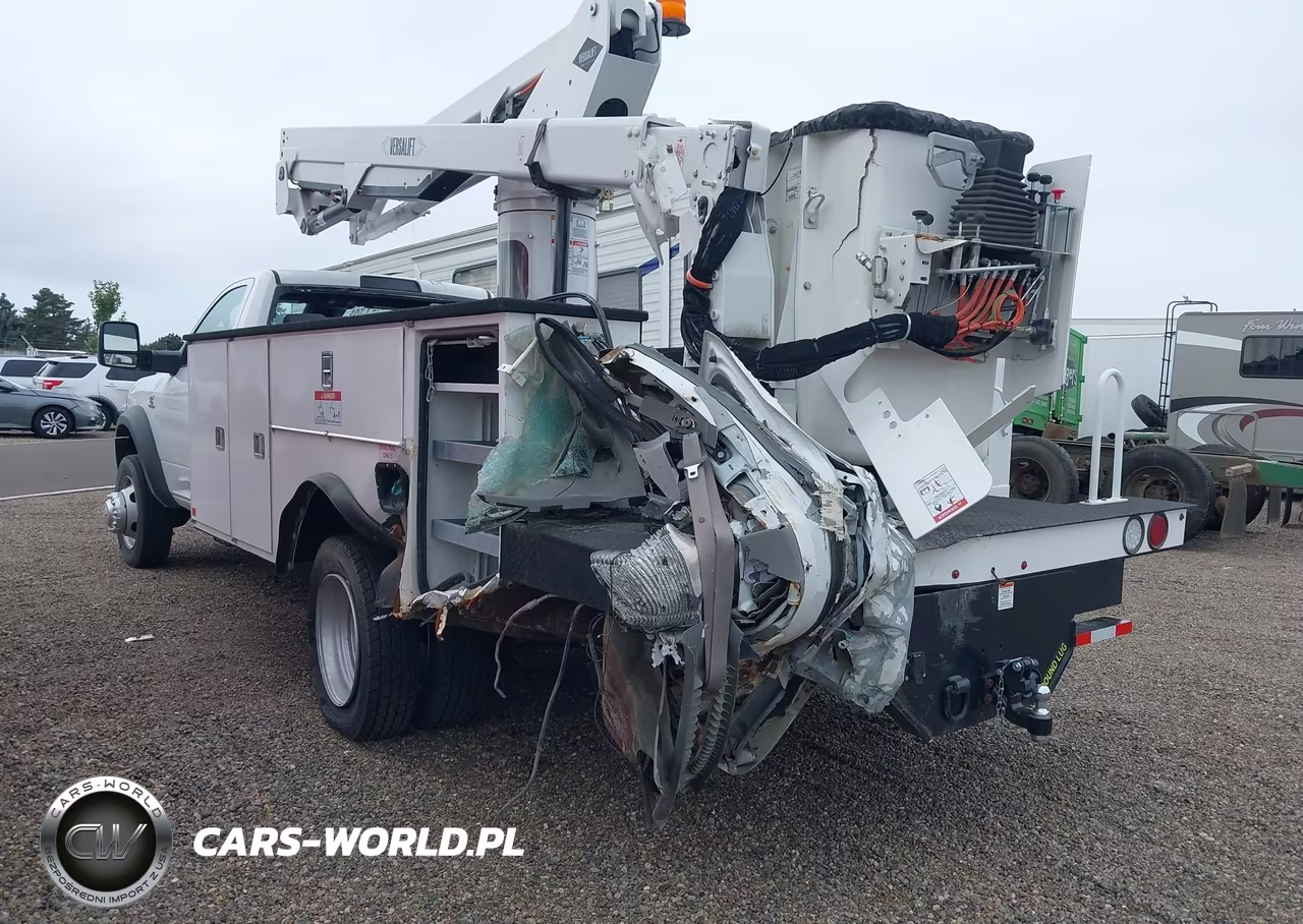 2025 Ram 5500 Chassis With Bucket Lift Tradesman-Big Horn VIN:3C7WRNBL1SG519788 - 10