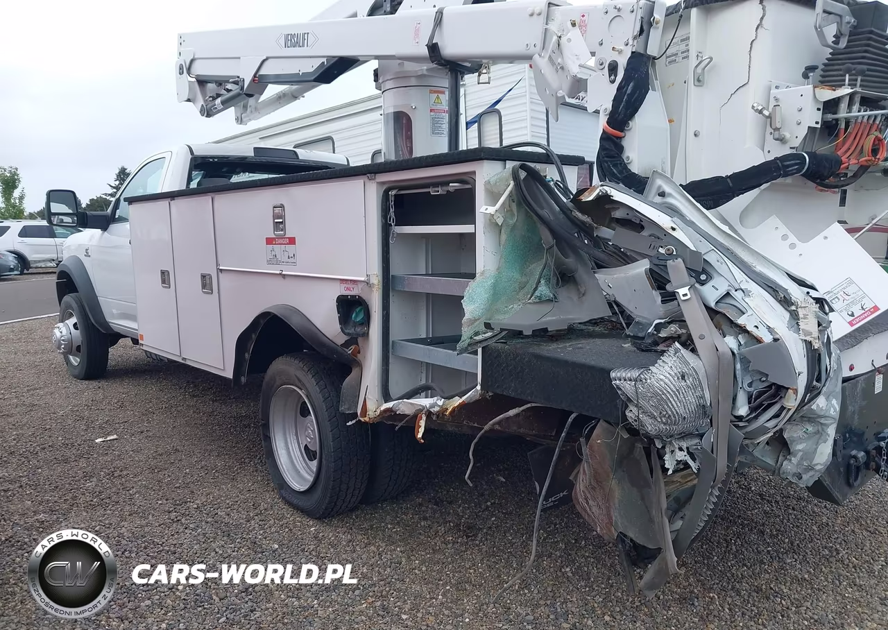 2025 Ram 5500 Chassis With Bucket Lift Tradesman-Big Horn VIN:3C7WRNBL1SG519788 - 19