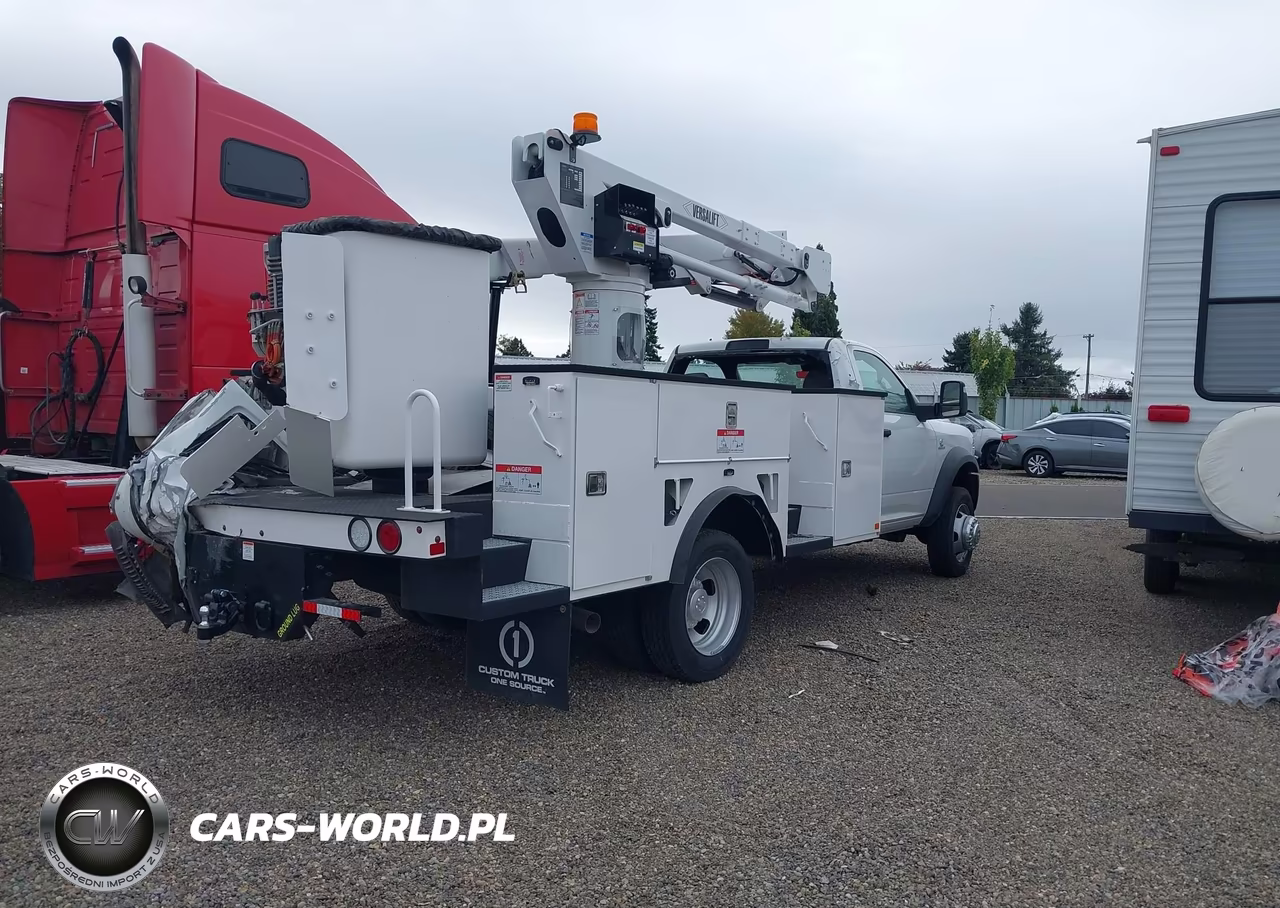 2025 Ram 5500 Chassis With Bucket Lift Tradesman-Big Horn VIN:3C7WRNBL1SG519788 - 4