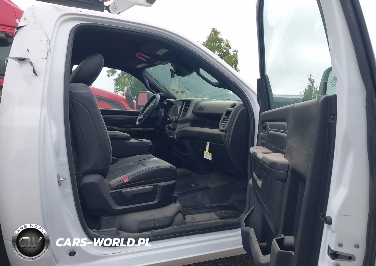 2025 Ram 5500 Chassis With Bucket Lift Tradesman-Big Horn VIN:3C7WRNBL1SG519788 - 7