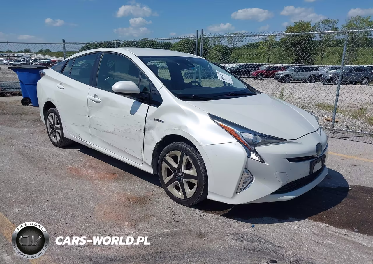 2016 Toyota Prius Three Touring