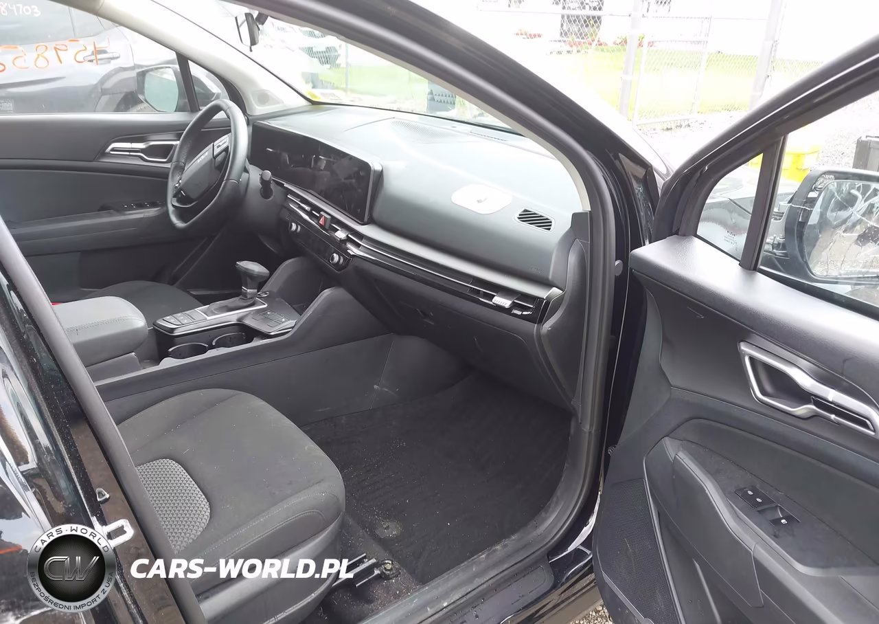 2026 Kia Sportage Lx VIN:5XYK2CDF0TG445663 - 5