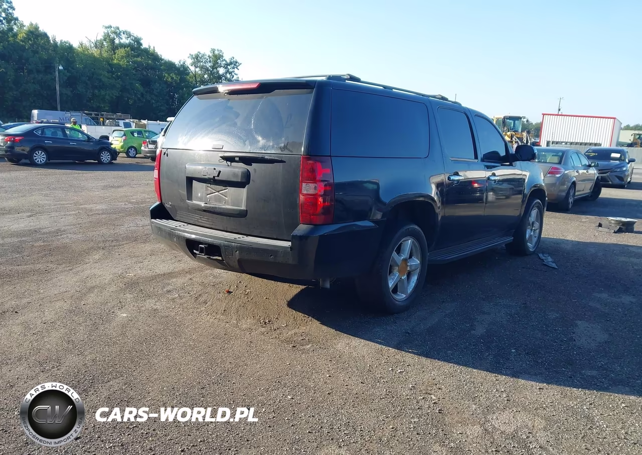 2008 Chevrolet Suburban 1500 Ltz VIN:1GNFK16358R209843 - 4