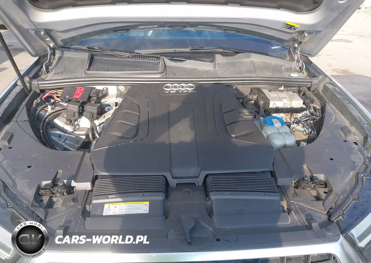 2017 Audi Q7 3.0T Premium VIN:WA1LAAF76HD019638 - 10