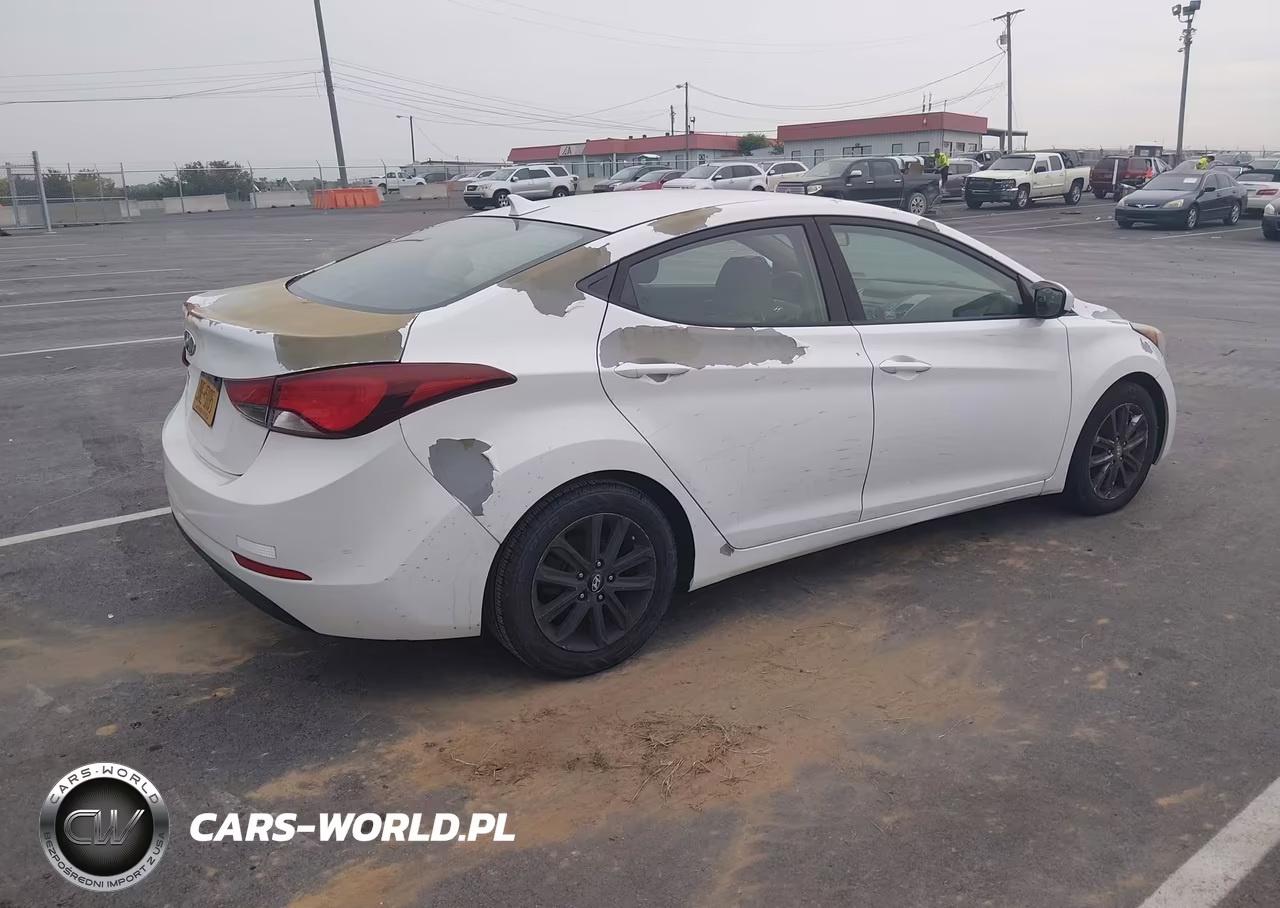 2015 Hyundai Elantra Se VIN:5NPDH4AE1FH571889 - 4