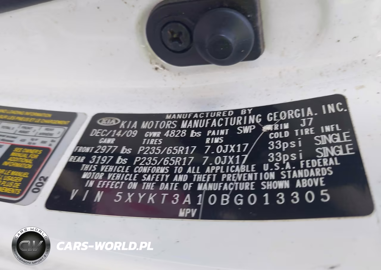 2011 Kia Sorento Lx VIN:5XYKT3A10BG013305 - 9