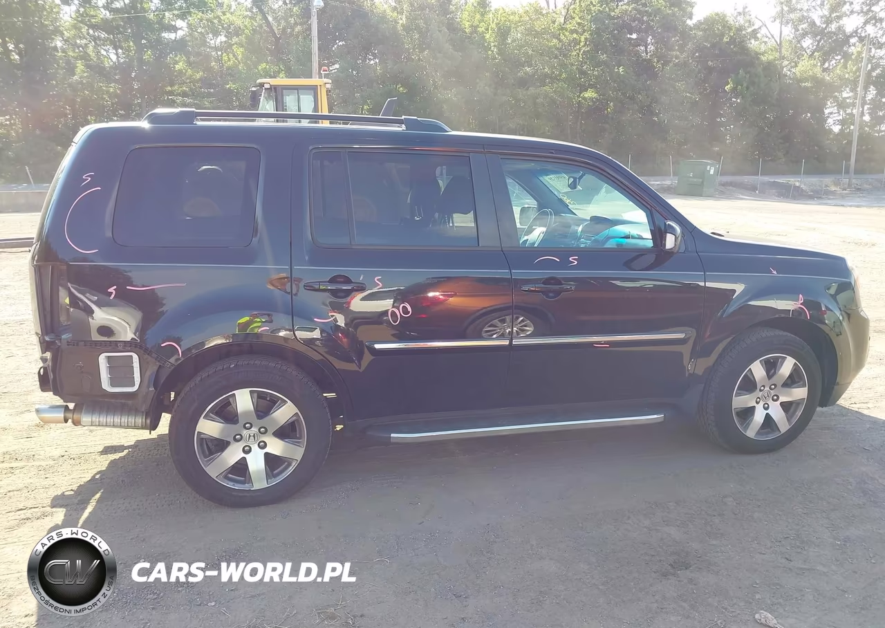 2015 Honda Pilot Touring VIN:5FNYF4H95FB030603 - 14