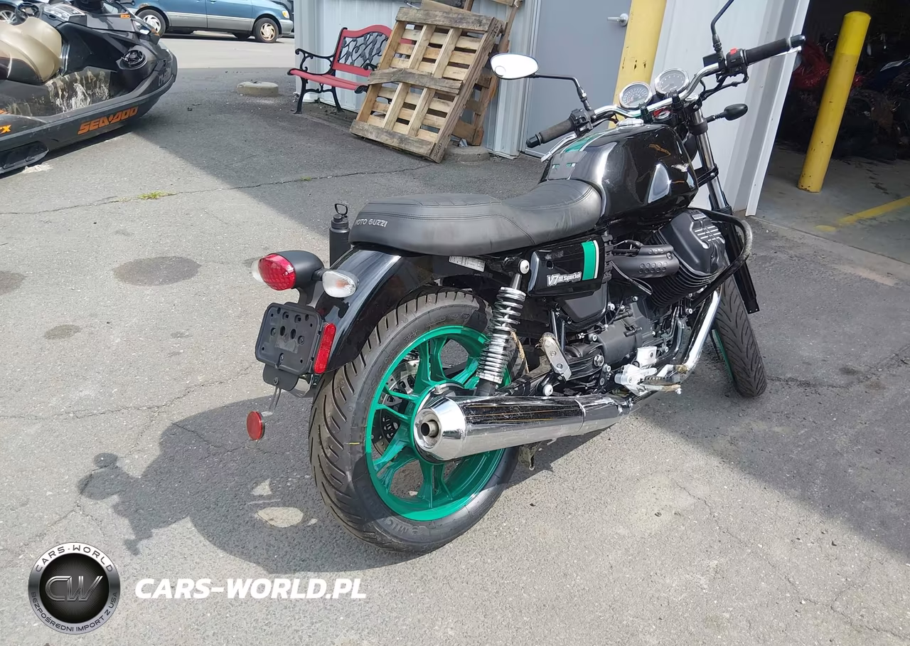 2018 Moto Guzzi Other VIN:ZGULDUA08JM000262 - 4