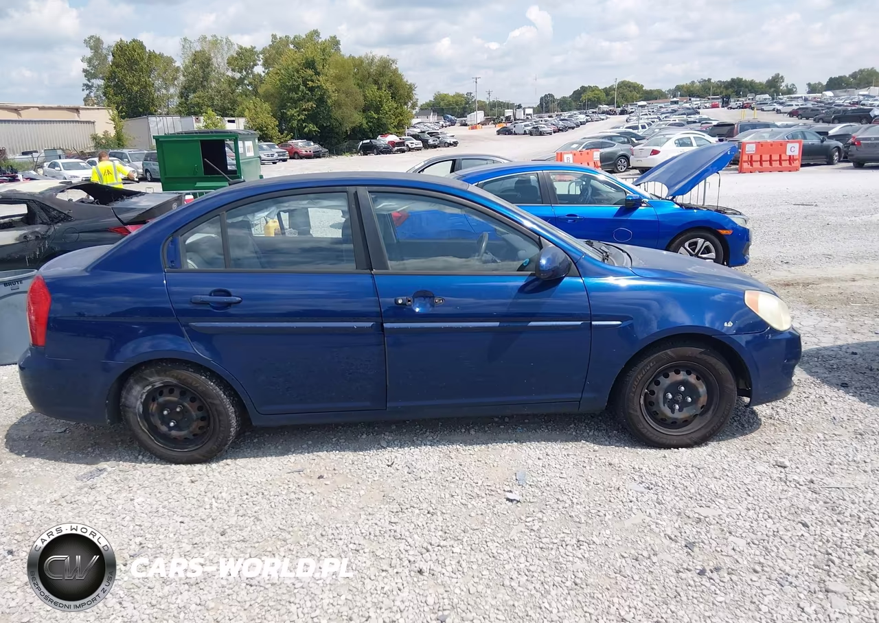2009 Hyundai Accent Gls VIN:KMHCN46CX9U313324 - 13
