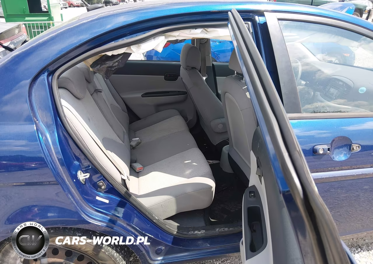 2009 Hyundai Accent Gls VIN:KMHCN46CX9U313324 - 8