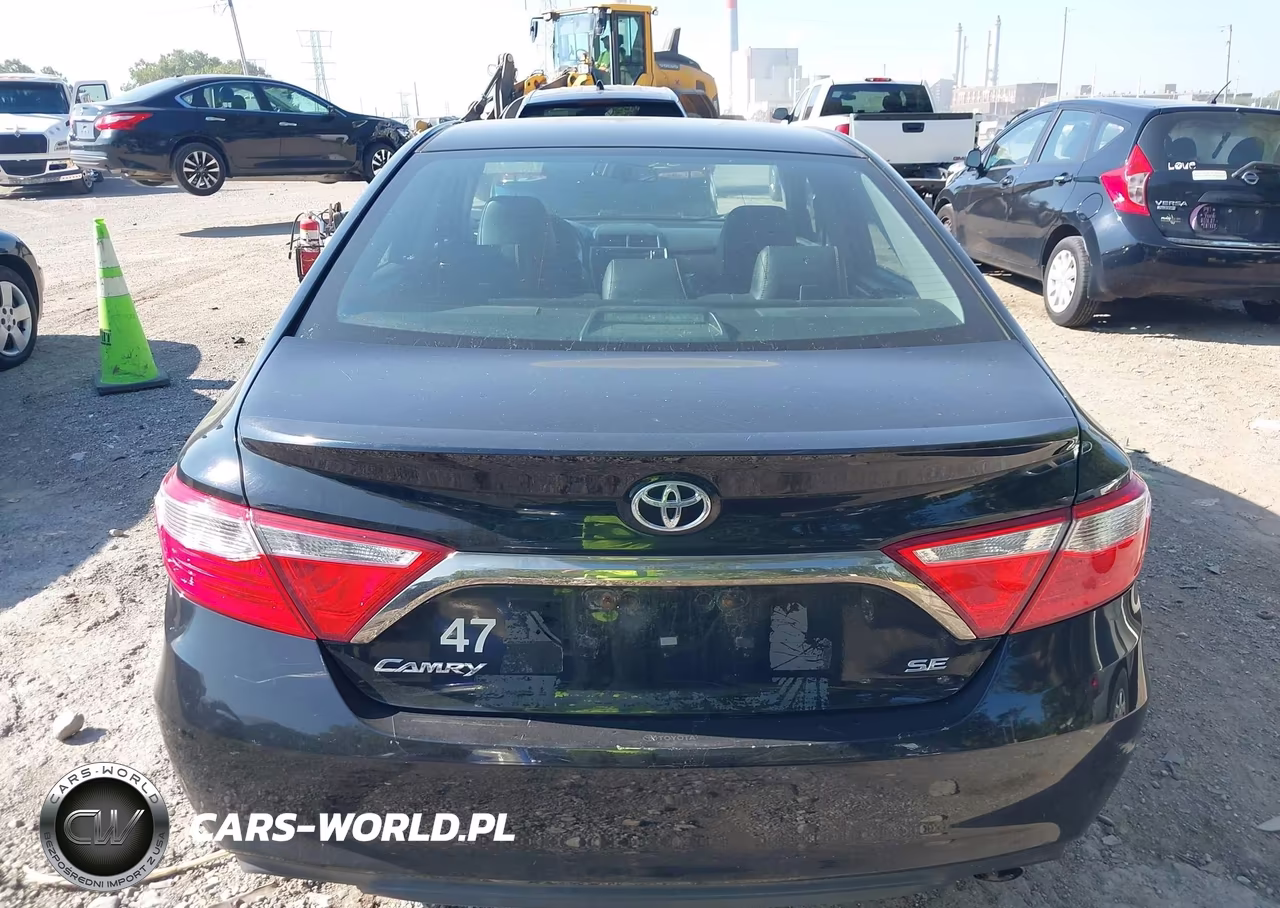 2015 Toyota Camry Se VIN:4T1BF1FKXFU002762 - 16