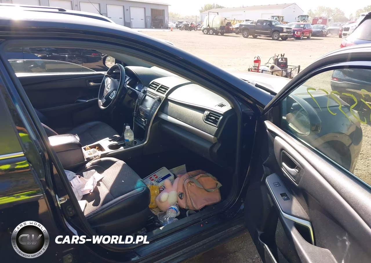2015 Toyota Camry Se VIN:4T1BF1FKXFU002762 - 5