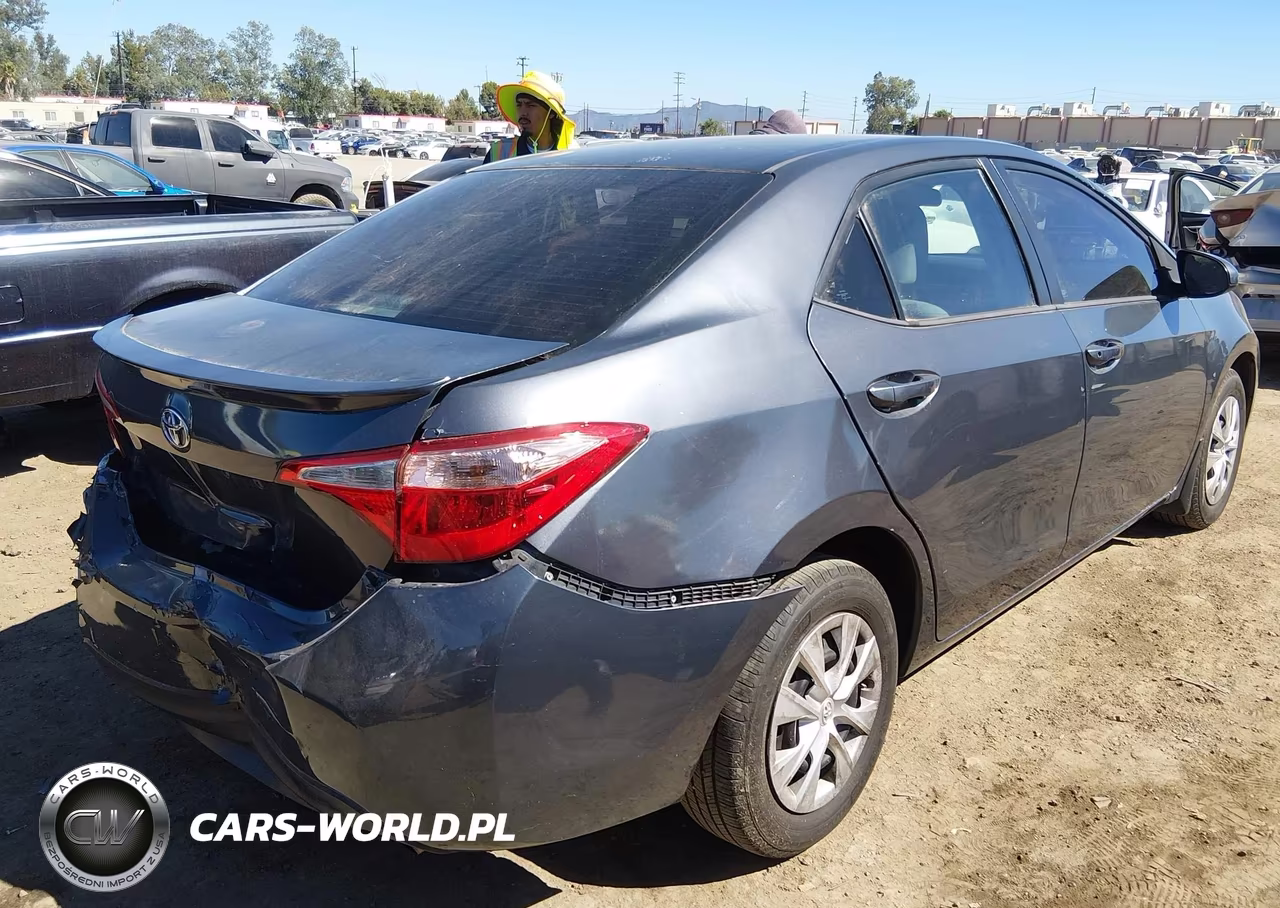 2016 Toyota Corolla L VIN:5YFBURHE4GP477337 - 4
