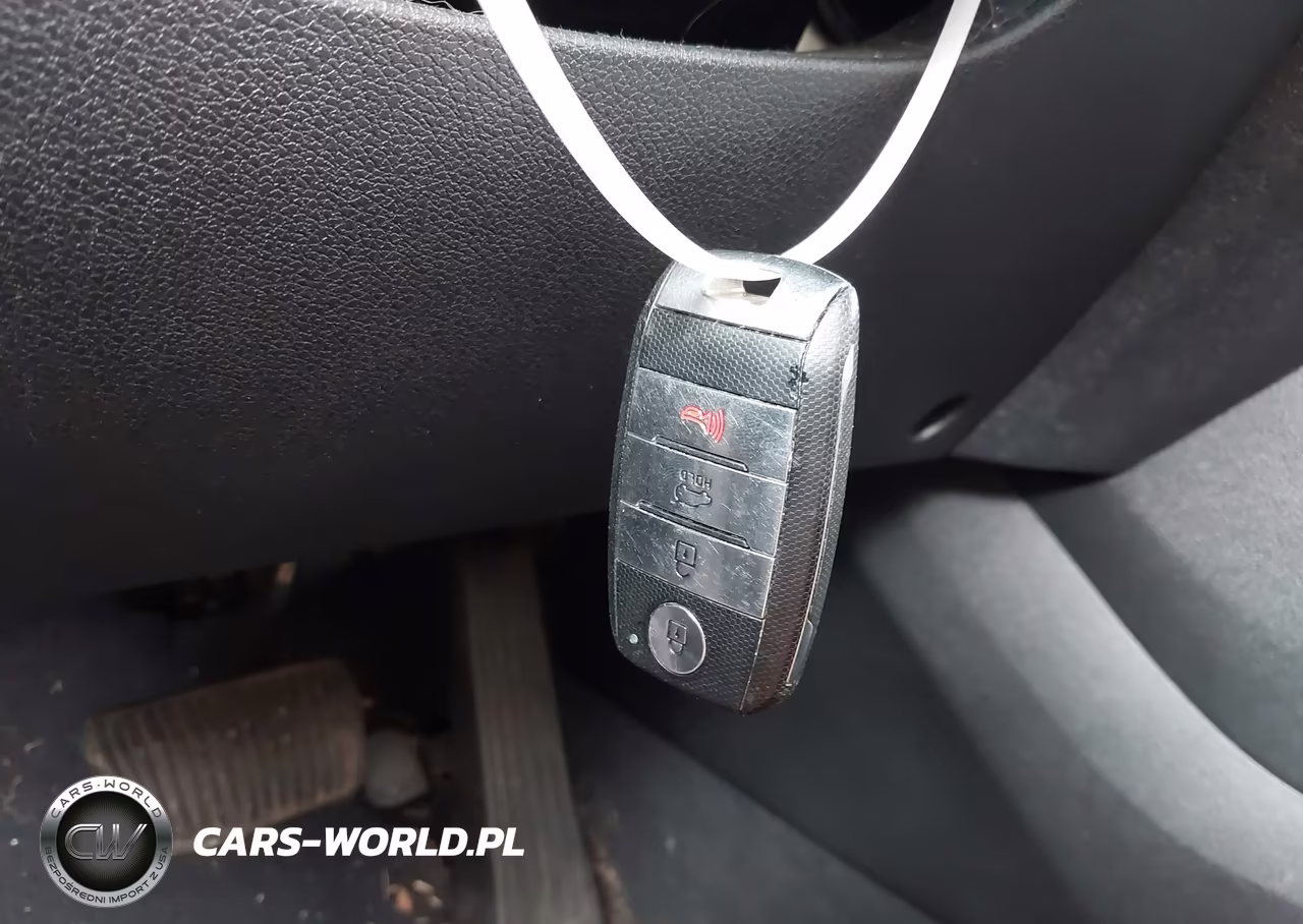2020 Kia Sorento 3.3L Ex VIN:5XYPH4A51LG710516 - 11