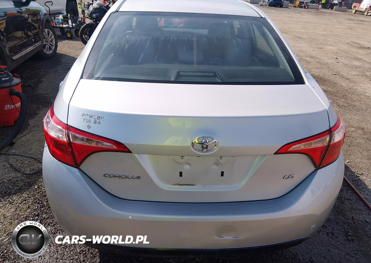 2017 Toyota Corolla Le VIN:5YFBURHE1HP630872 - 16