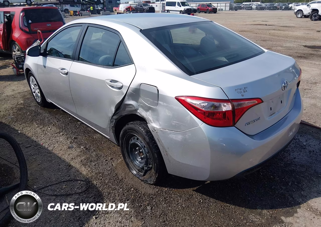 2017 Toyota Corolla Le VIN:5YFBURHE1HP630872 - 3