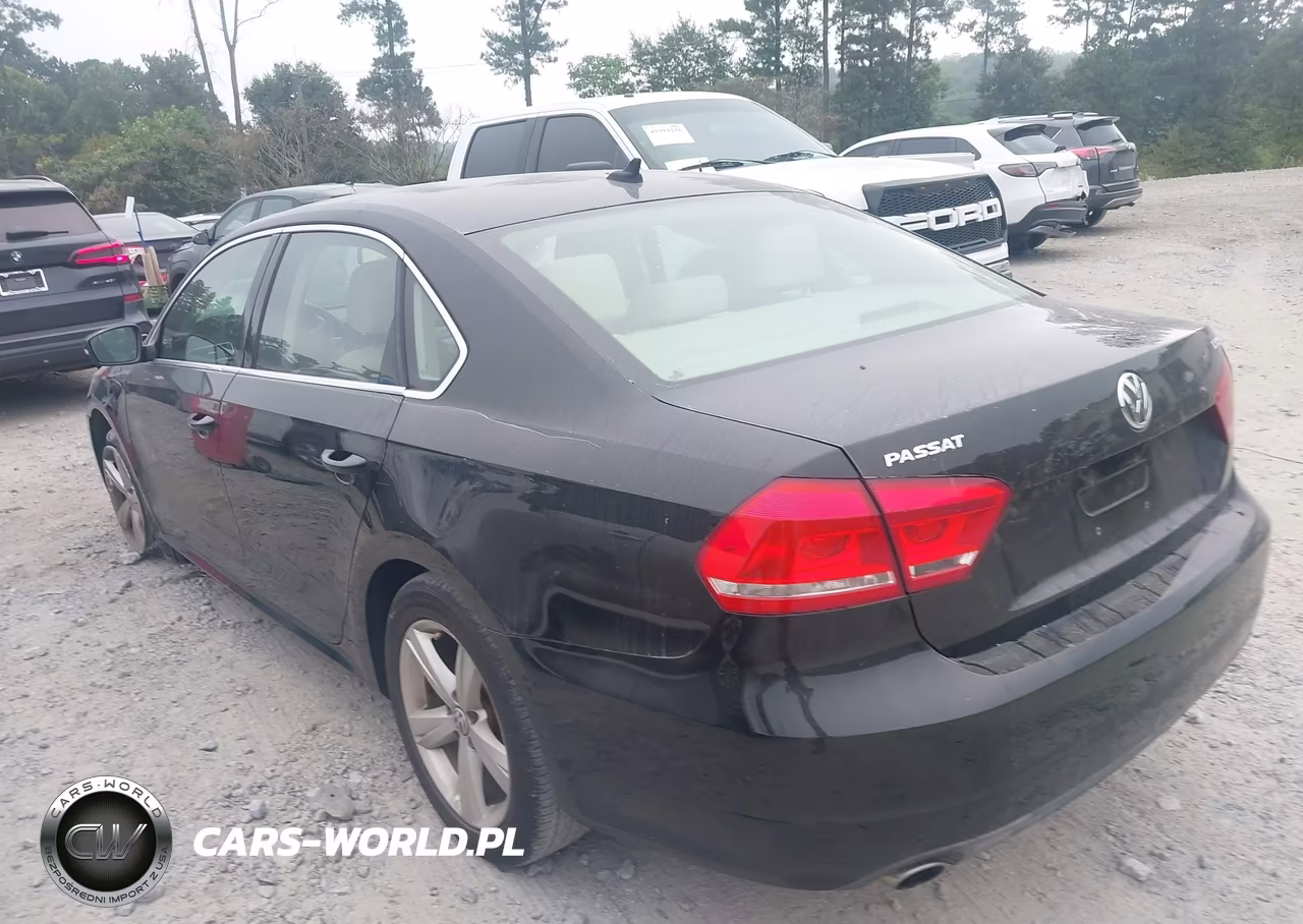 2014 Volkswagen Passat 1.8T Se VIN:1VWBS7A33EC064895 - 3