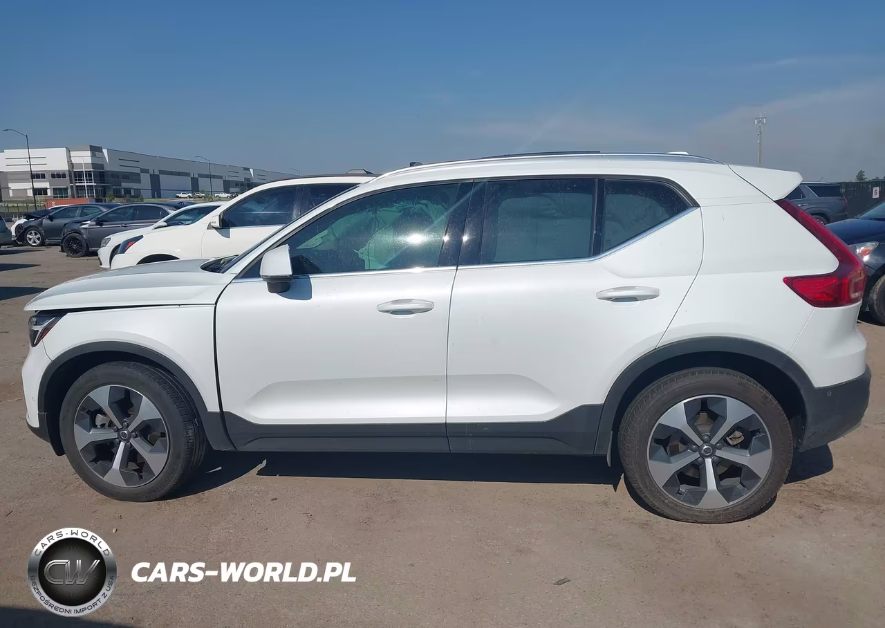 2023 Volvo Xc40 B5 Plus Bright Theme VIN:YV4L12UN0P2931055 - 13