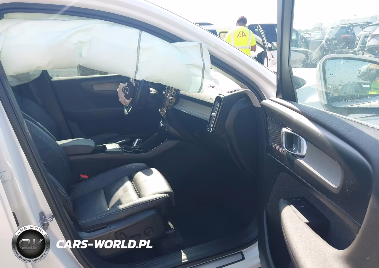 2023 Volvo Xc40 B5 Plus Bright Theme VIN:YV4L12UN0P2931055 - 5
