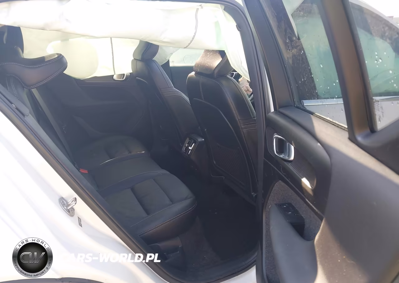 2023 Volvo Xc40 B5 Plus Bright Theme VIN:YV4L12UN0P2931055 - 8