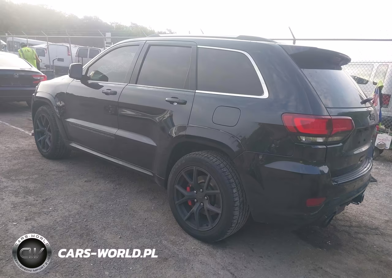 2018 Jeep Grand Cherokee Srt 4X4 VIN:1C4RJFDJ4JC436490 - 3