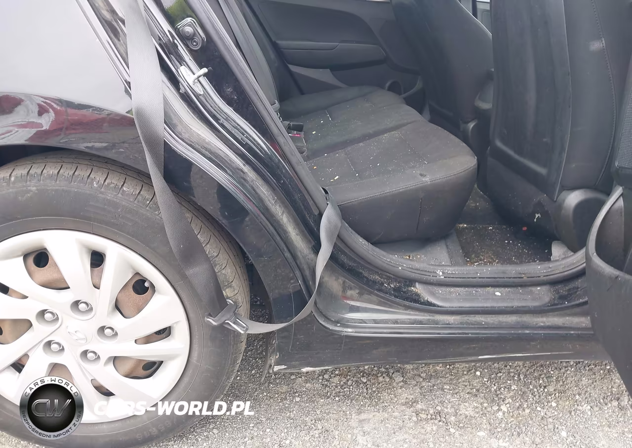 2019 Hyundai Elantra Se VIN:5NPD74LF9KH473728 - 8