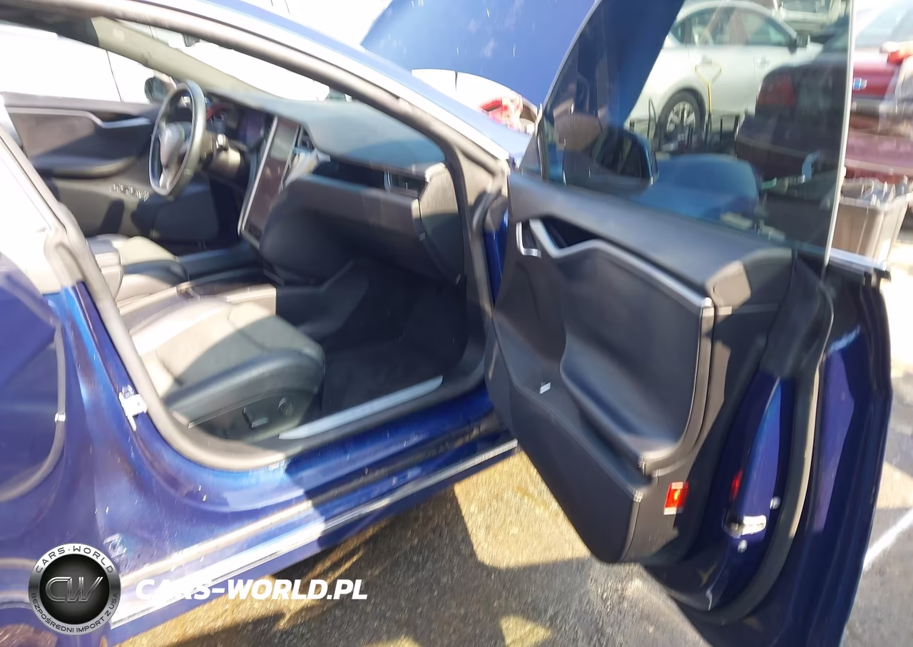 2018 Tesla Model S VIN:5YJSA1E21JF282643 - 5