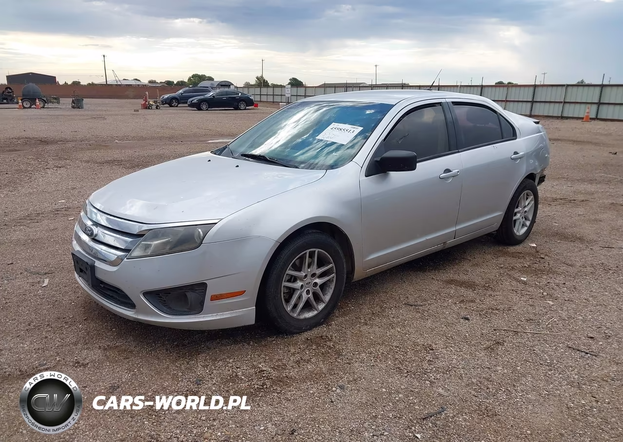 2012 Ford Fusion S VIN:3FAHP0GA2CR143684 - 2