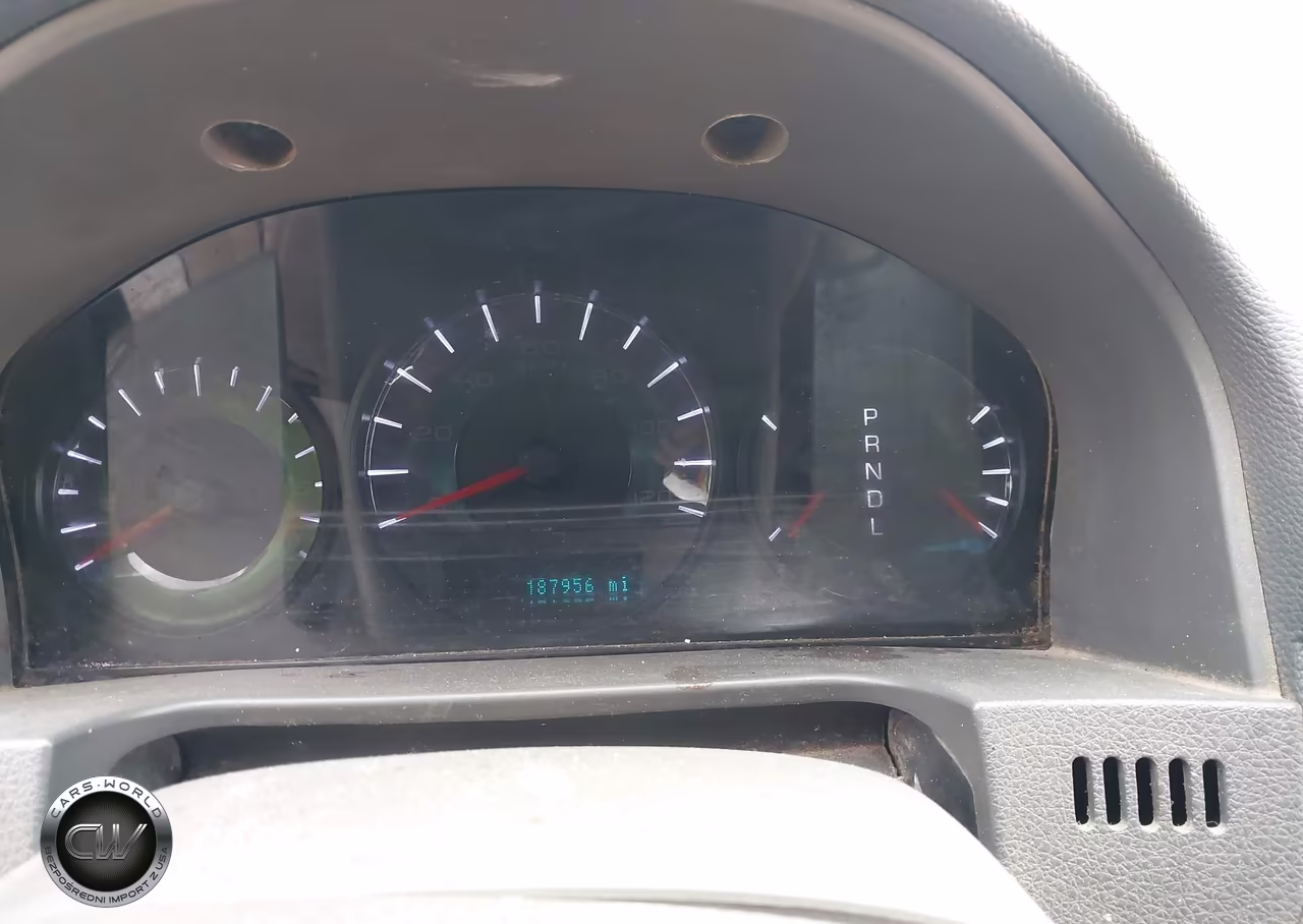 2012 Ford Fusion S VIN:3FAHP0GA2CR143684 - 7