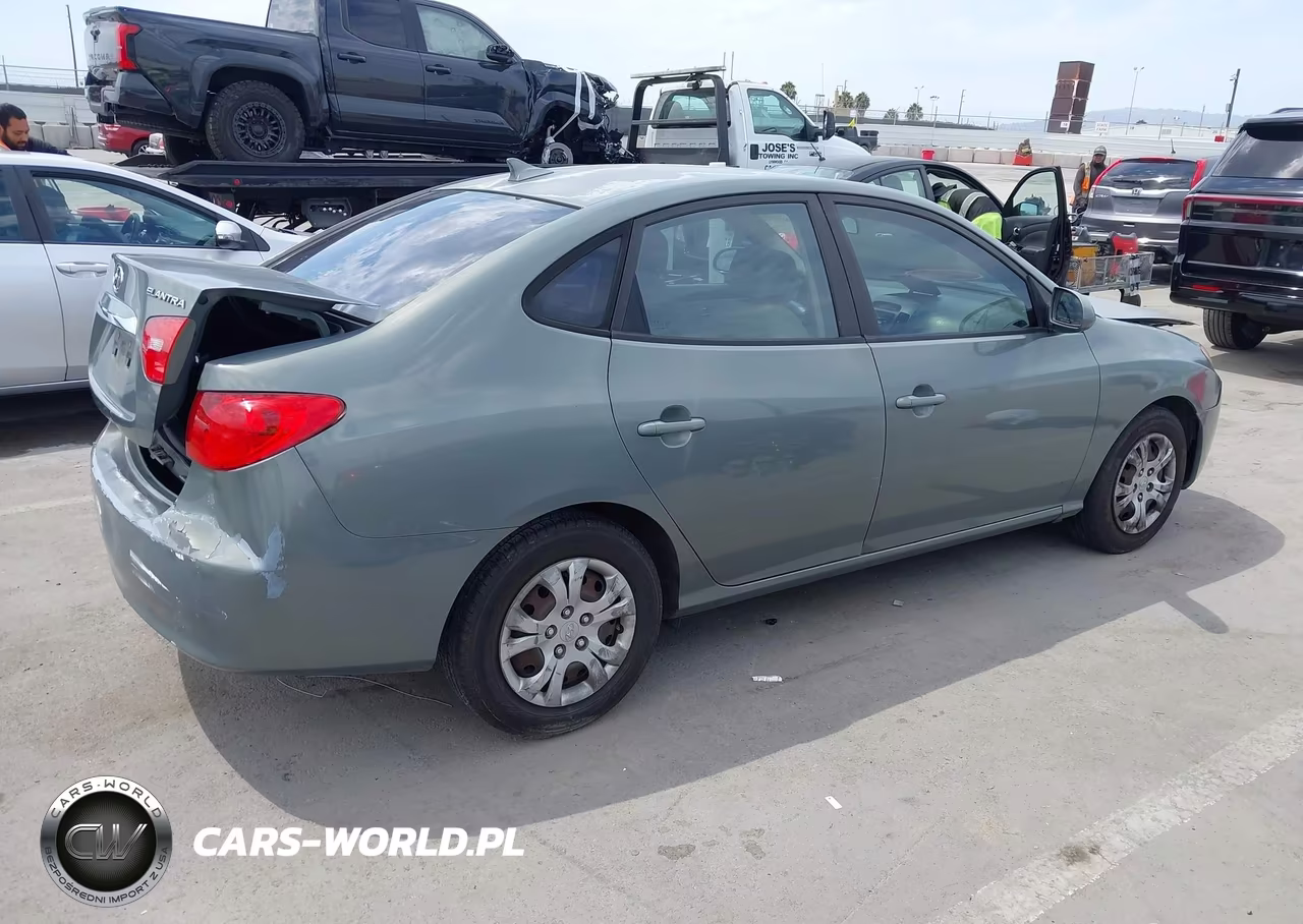 2010 Hyundai Elantra Gls VIN:KMHDU4AD1AU842110 - 4