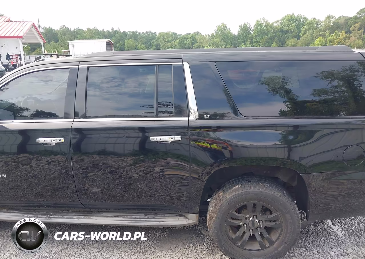 2015 Chevrolet Suburban Lt VIN:1GNSCJKC7FR180408 - 14
