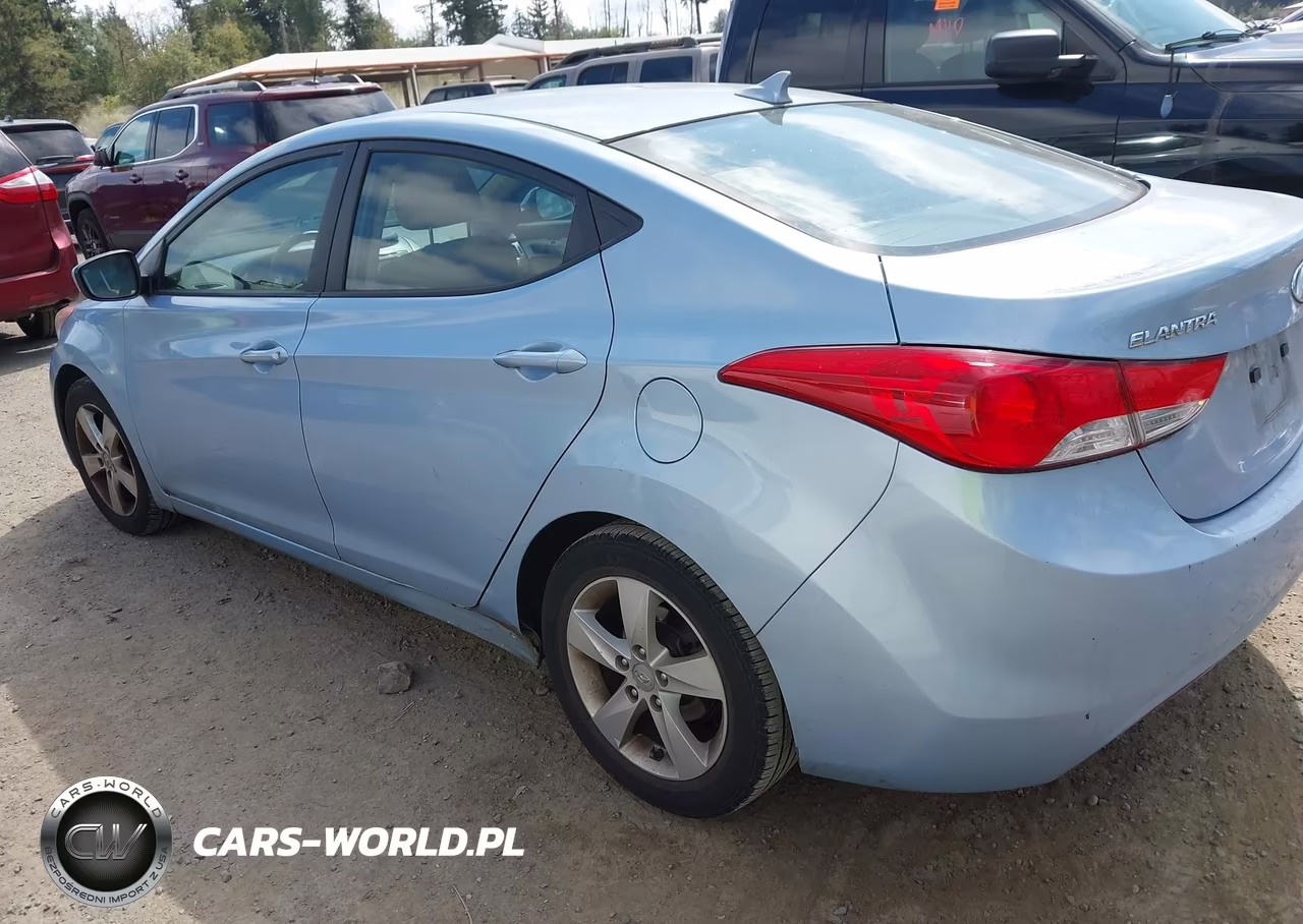 2013 Hyundai Elantra Gls VIN:KMHDH4AE1DU798952 - 3